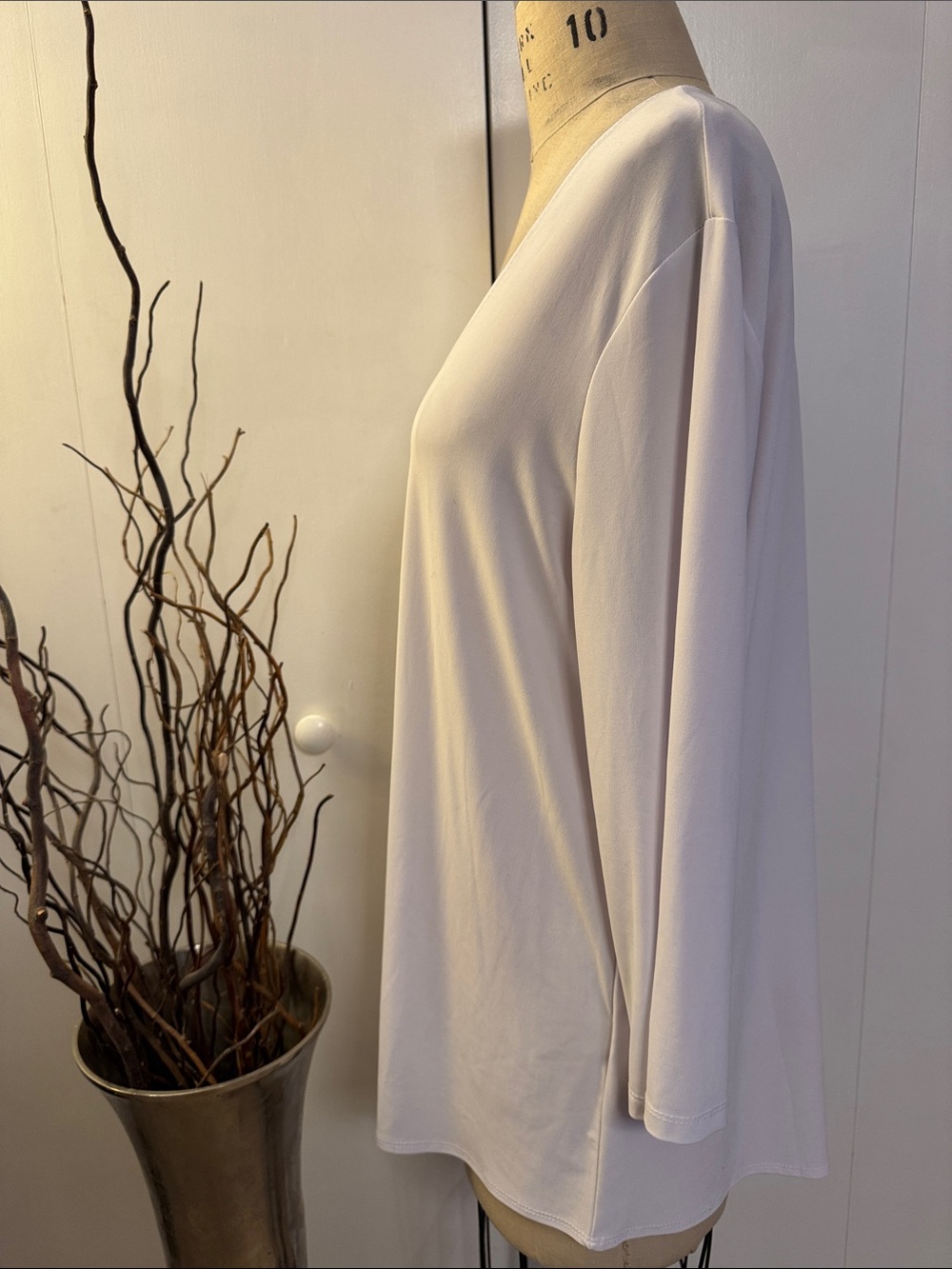 Slinky Brand Scoop Neck white Tunic Top - Picture 2 of 6